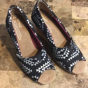 Toms Wedges size 5W